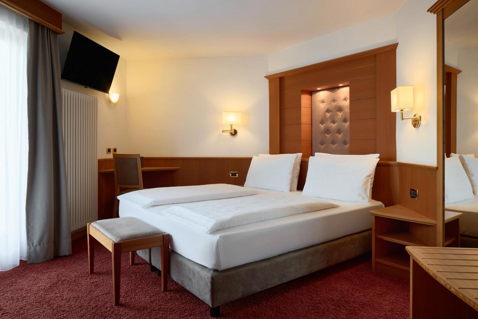 Hotel Des Alpes Ла Вилла Номер фото